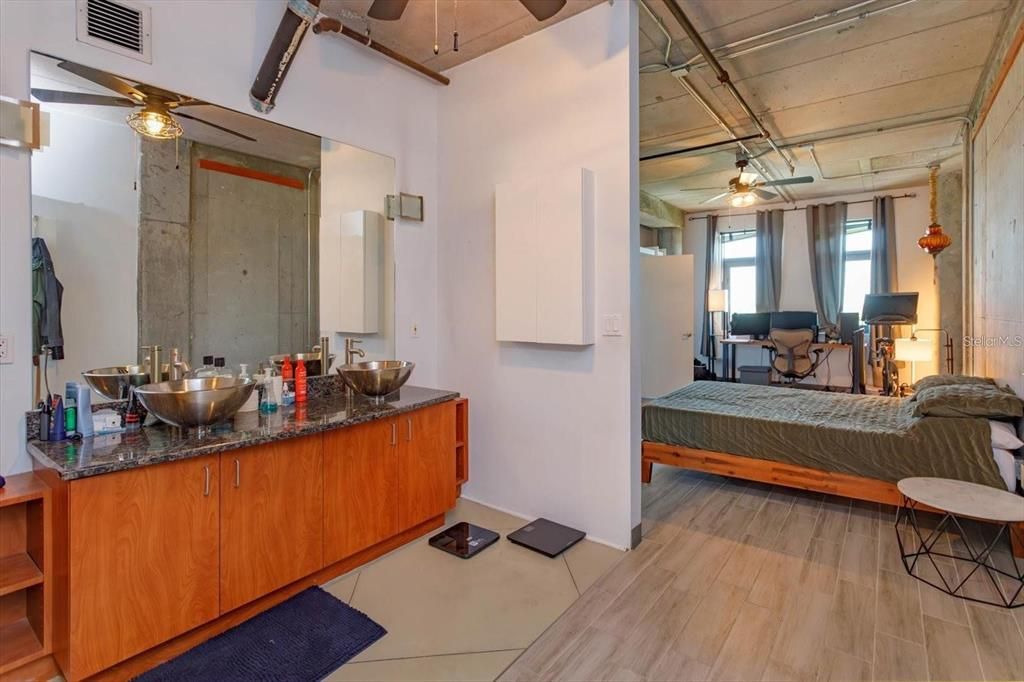 For Rent: $4,000 (3 beds, 3 baths, 1833 Square Feet)