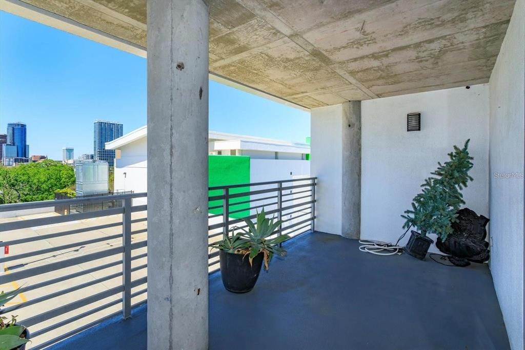 For Rent: $4,000 (3 beds, 3 baths, 1833 Square Feet)