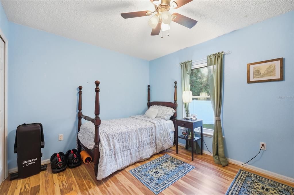 For Sale: $339,000 (4 beds, 2 baths, 1702 Square Feet)
