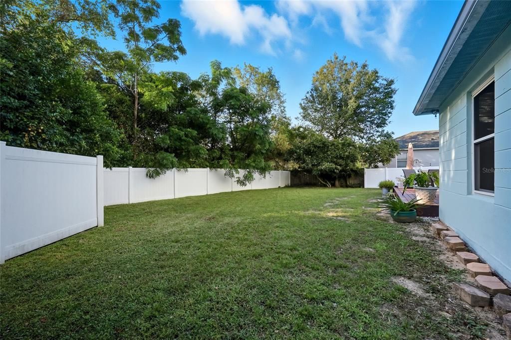 For Sale: $339,000 (4 beds, 2 baths, 1702 Square Feet)