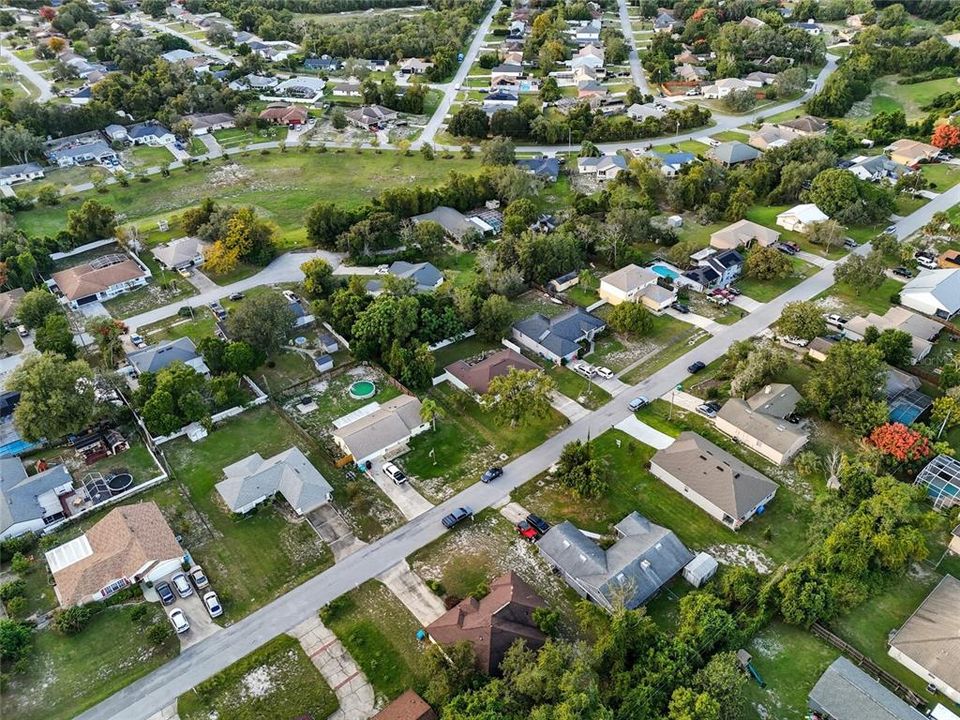 For Sale: $339,000 (4 beds, 2 baths, 1702 Square Feet)