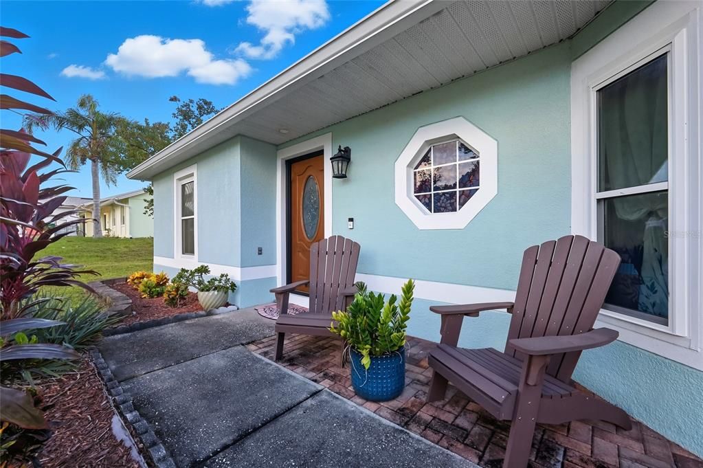 For Sale: $339,000 (4 beds, 2 baths, 1702 Square Feet)