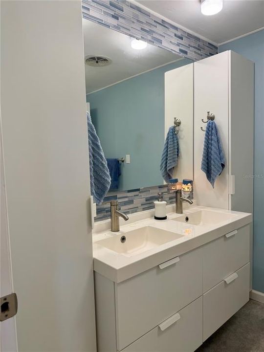 待售: $50,000 (2 贝兹, 2 浴室, 860 平方英尺)