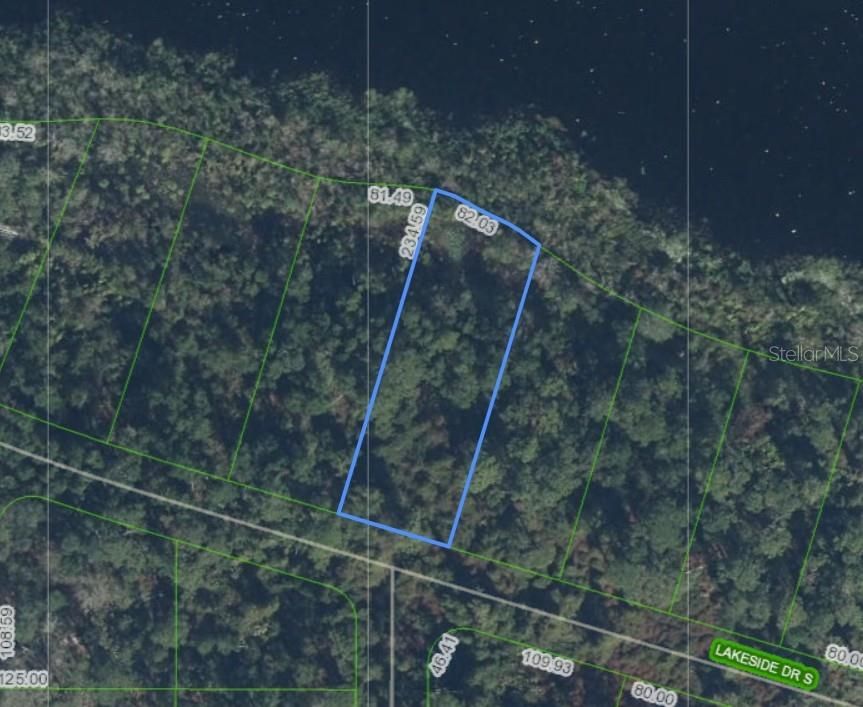 На продажу: $32,000 (0.42 acres)