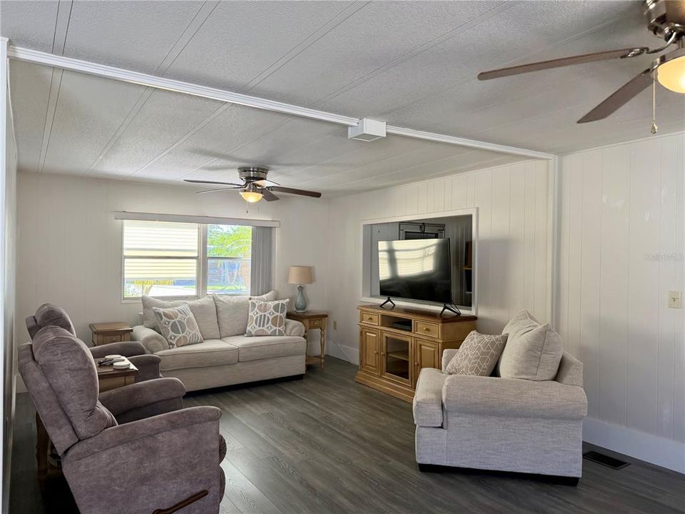 En Venta: $155,000 (2 camas, 2 baños, 960 Pies cuadrados)