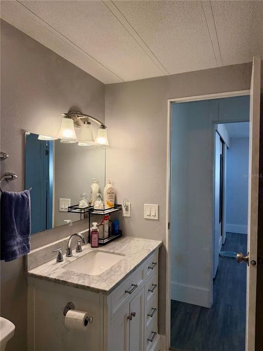 En Venta: $155,000 (2 camas, 2 baños, 960 Pies cuadrados)