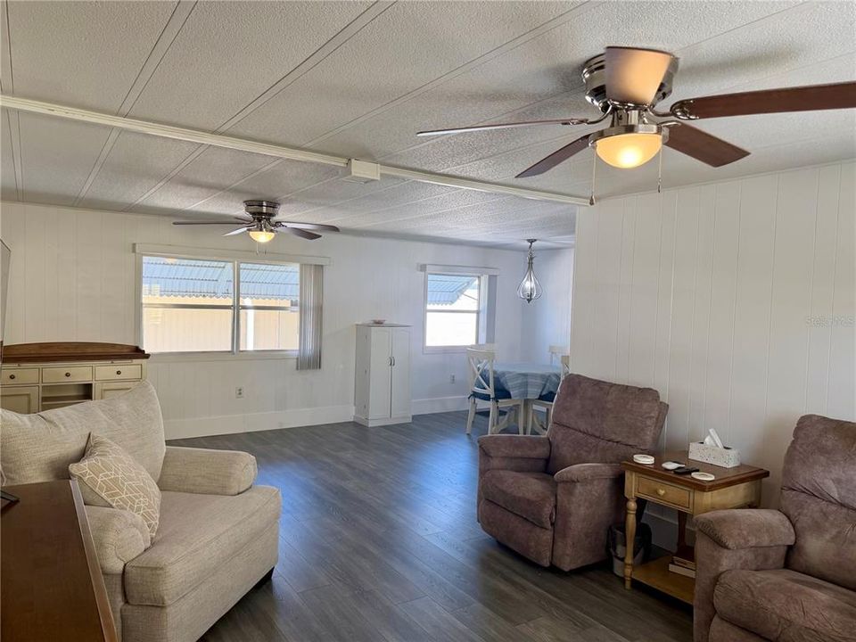 En Venta: $155,000 (2 camas, 2 baños, 960 Pies cuadrados)