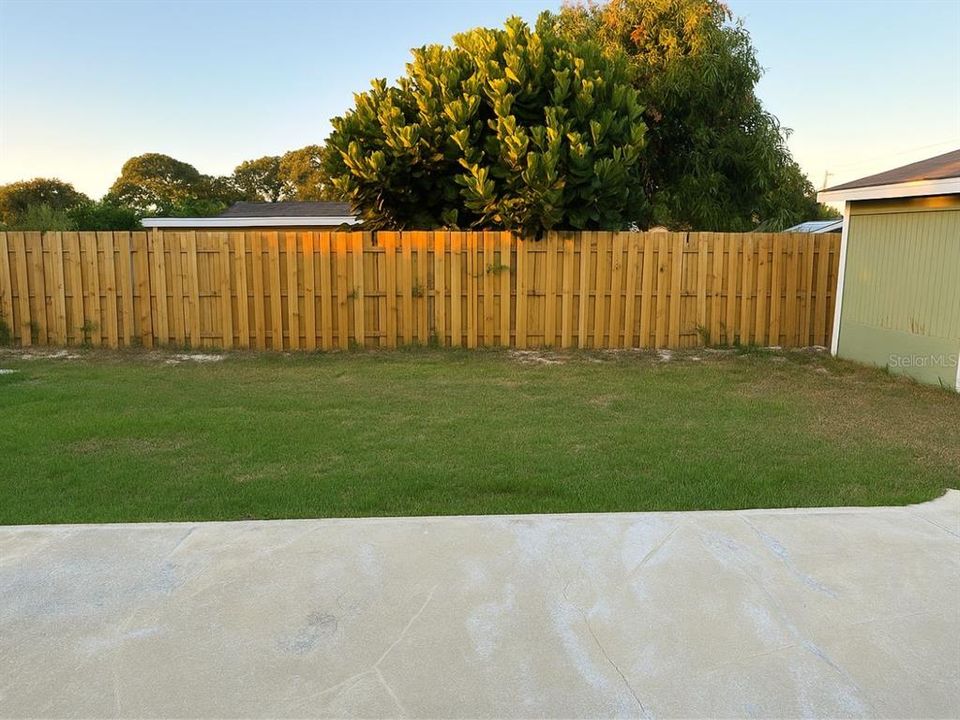 For Rent: $2,500 (5 beds, 3 baths, 1614 Square Feet)