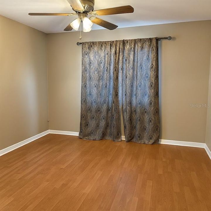 For Rent: $2,500 (5 beds, 3 baths, 1614 Square Feet)