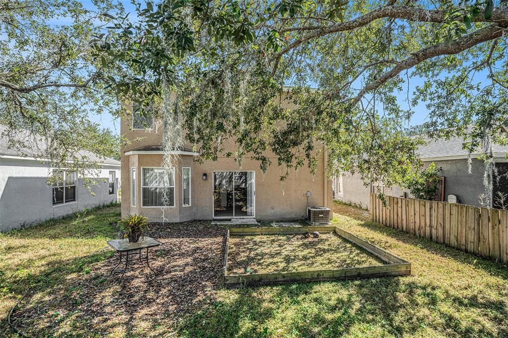 For Sale: $349,999 (4 beds, 2 baths, 1502 Square Feet)