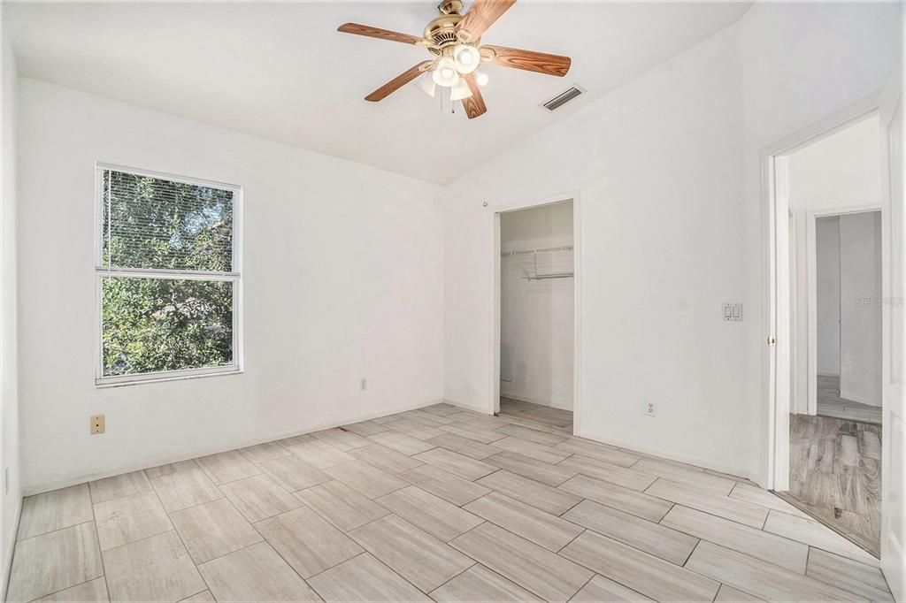 For Sale: $349,999 (4 beds, 2 baths, 1502 Square Feet)