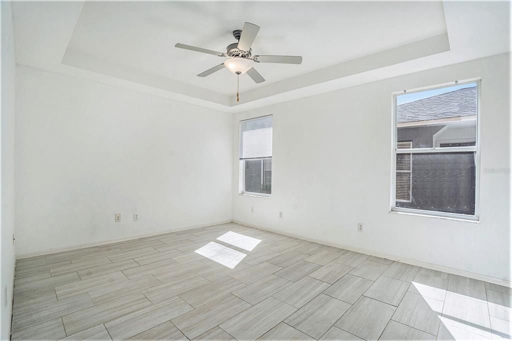 For Sale: $349,999 (4 beds, 2 baths, 1502 Square Feet)