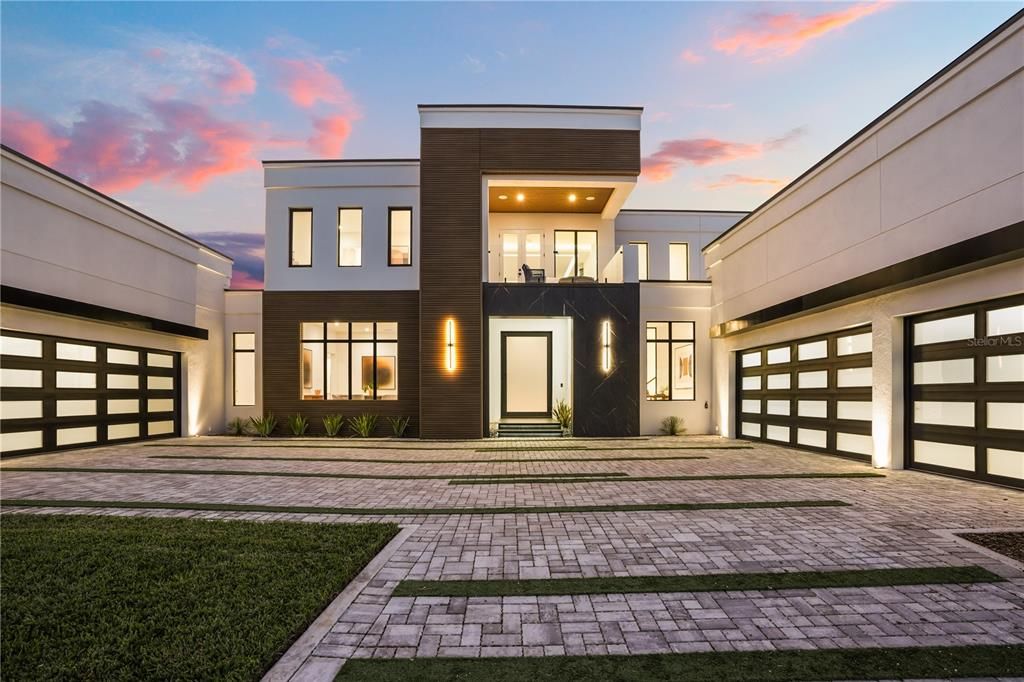 For Sale: $5,499,999 (6 beds, 6 baths, 6816 Square Feet)