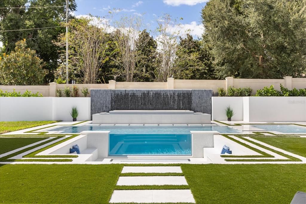 For Sale: $5,499,999 (6 beds, 6 baths, 6816 Square Feet)