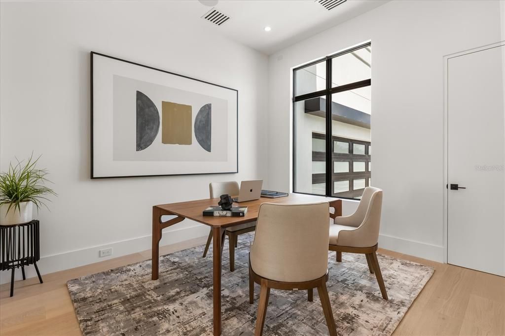 For Sale: $5,499,999 (6 beds, 6 baths, 6816 Square Feet)