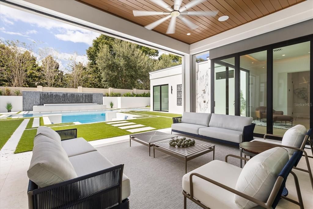 For Sale: $5,499,999 (6 beds, 6 baths, 6816 Square Feet)