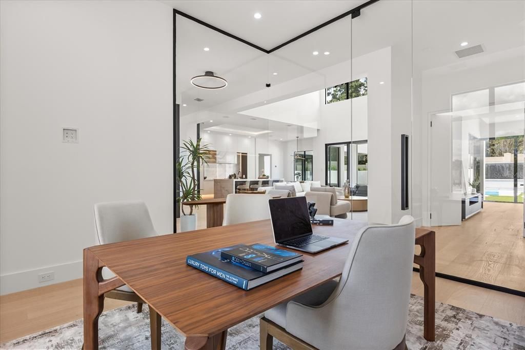 For Sale: $5,499,999 (6 beds, 6 baths, 6816 Square Feet)