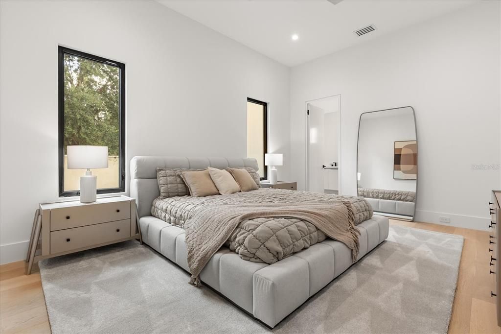 For Sale: $5,499,999 (6 beds, 6 baths, 6816 Square Feet)