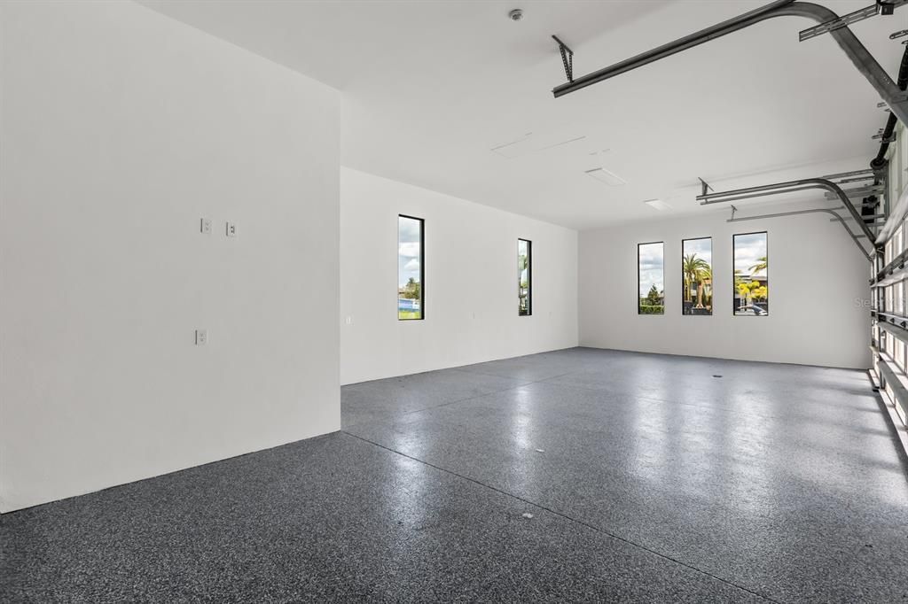 For Sale: $5,499,999 (6 beds, 6 baths, 6816 Square Feet)