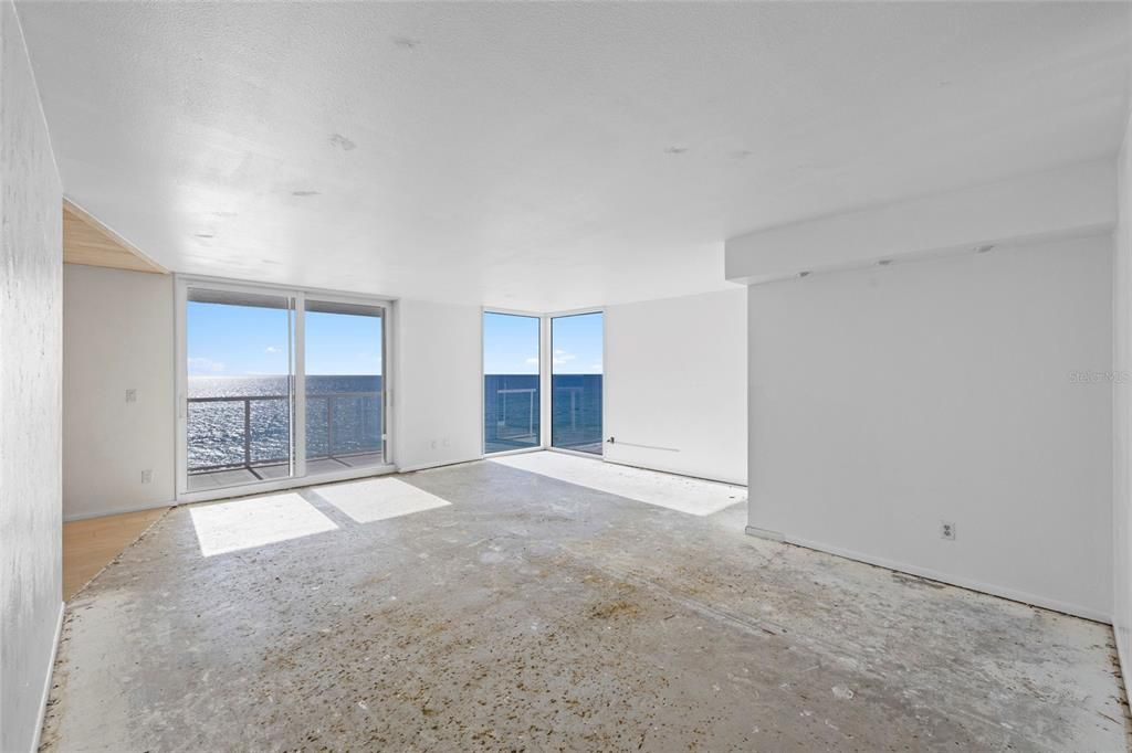 For Sale: $1,699,000 (2 beds, 2 baths, 1470 Square Feet)