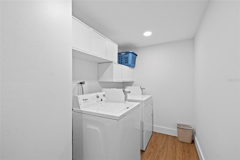 For Sale: $1,699,000 (2 beds, 2 baths, 1470 Square Feet)