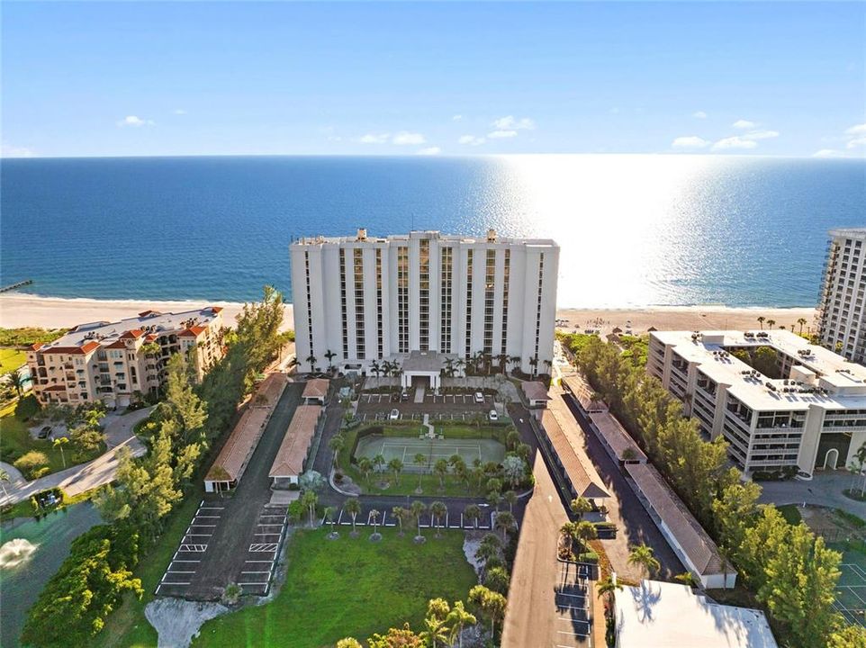 For Sale: $1,699,000 (2 beds, 2 baths, 1470 Square Feet)