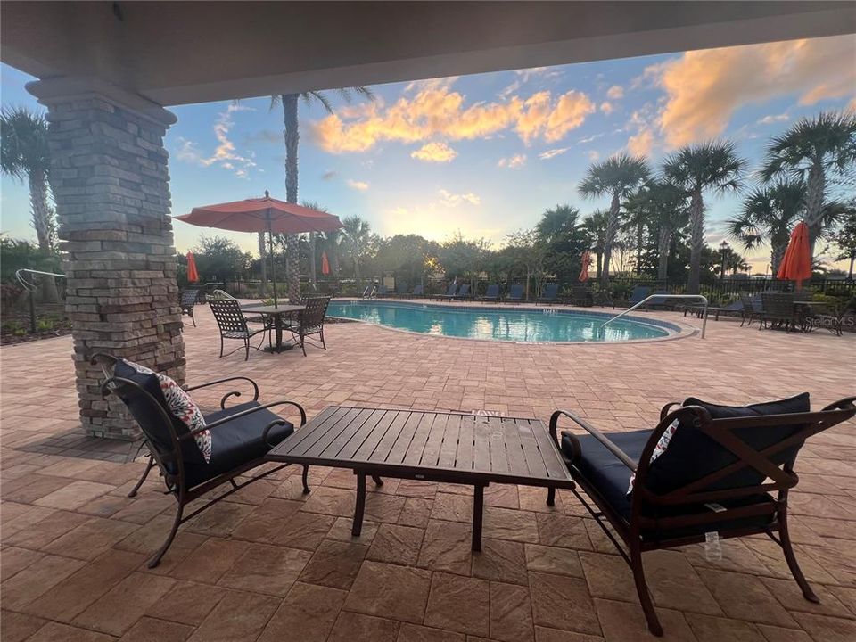 For Rent: $2,300 (3 beds, 2 baths, 1359 Square Feet)