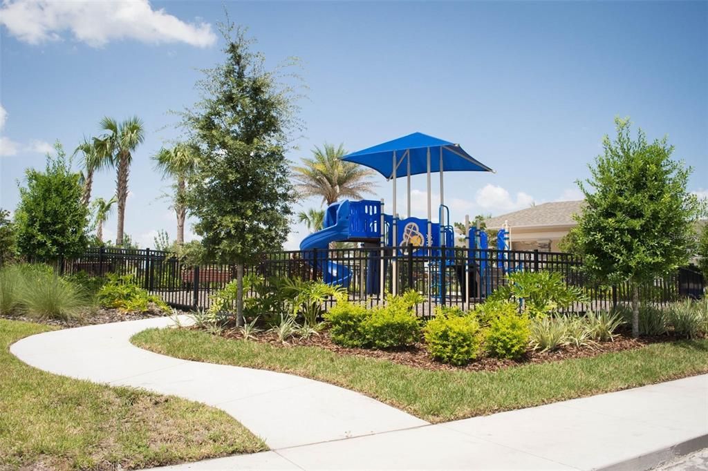 For Rent: $2,300 (3 beds, 2 baths, 1359 Square Feet)