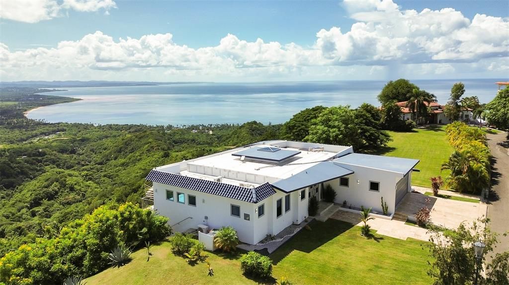 En Venta: $1,950,000 (5 camas, 3 baños, 2005 Pies cuadrados)