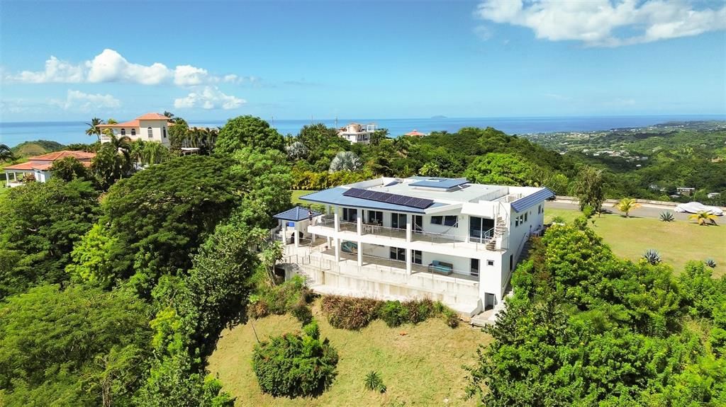 En Venta: $1,950,000 (5 camas, 3 baños, 2005 Pies cuadrados)