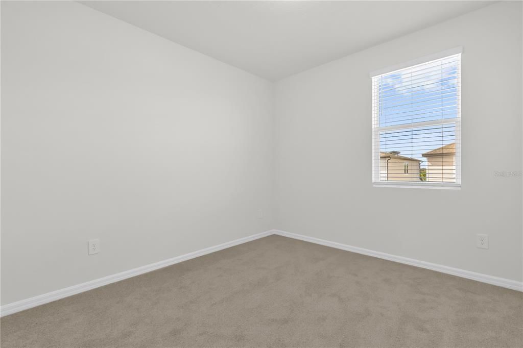 For Rent: $2,450 (4 beds, 2 baths, 2011 Square Feet)