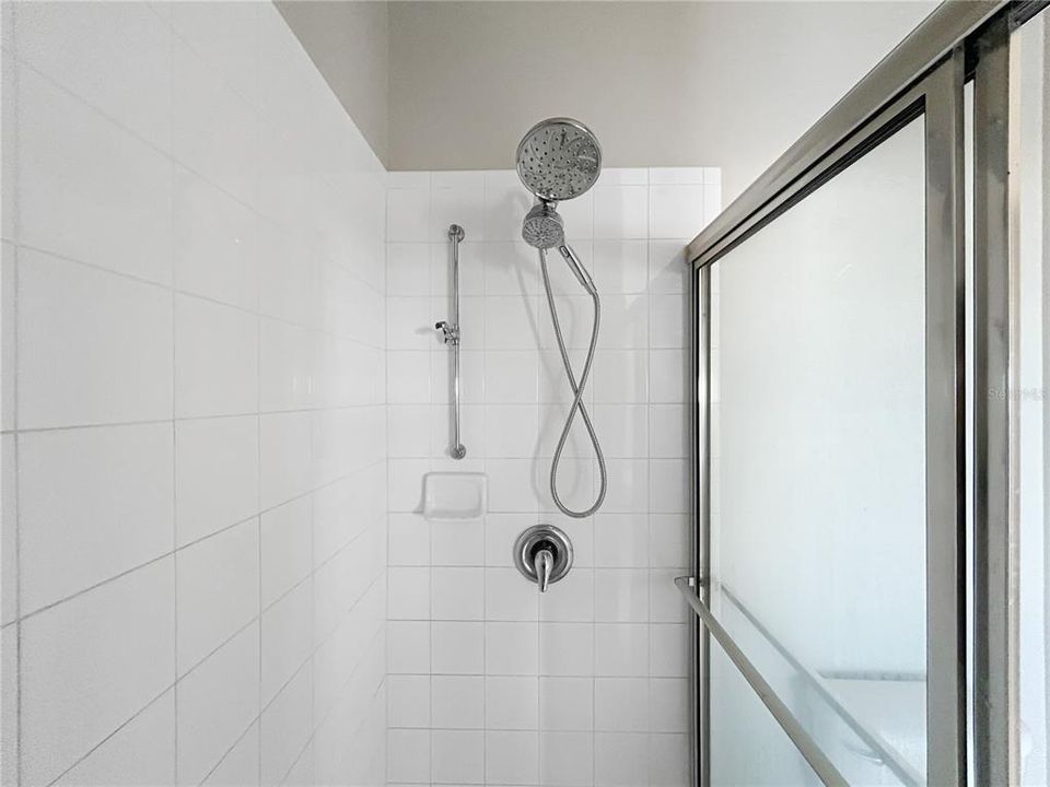 For Rent: $5,750 (3 beds, 2 baths, 2034 Square Feet)