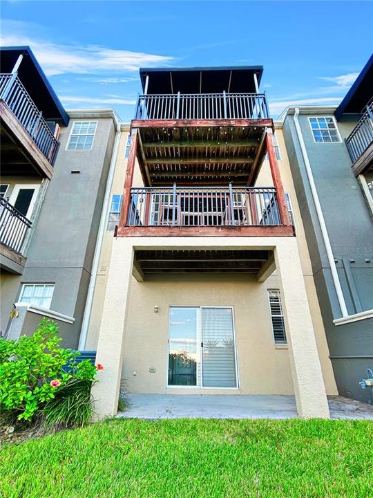 For Rent: $5,750 (3 beds, 2 baths, 2034 Square Feet)