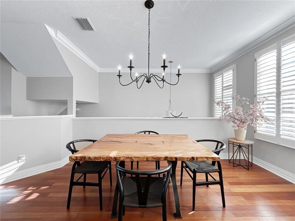 For Rent: $5,750 (3 beds, 2 baths, 2034 Square Feet)