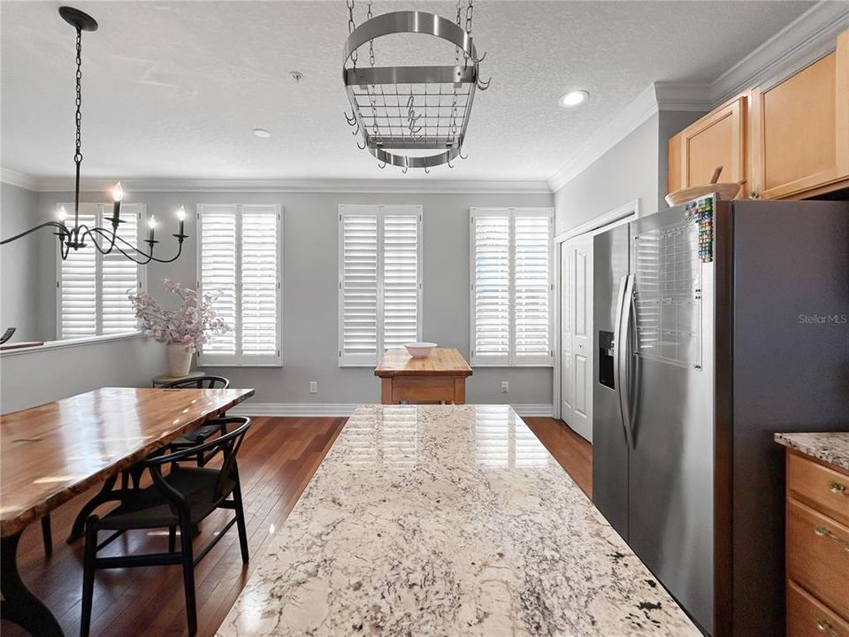 For Rent: $5,750 (3 beds, 2 baths, 2034 Square Feet)