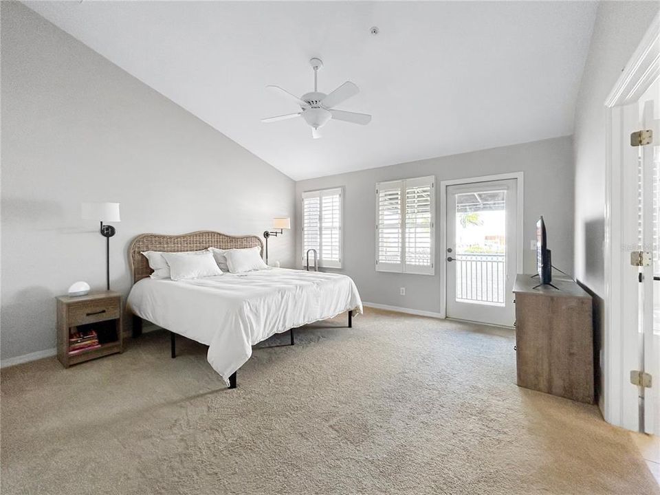 For Rent: $5,750 (3 beds, 2 baths, 2034 Square Feet)