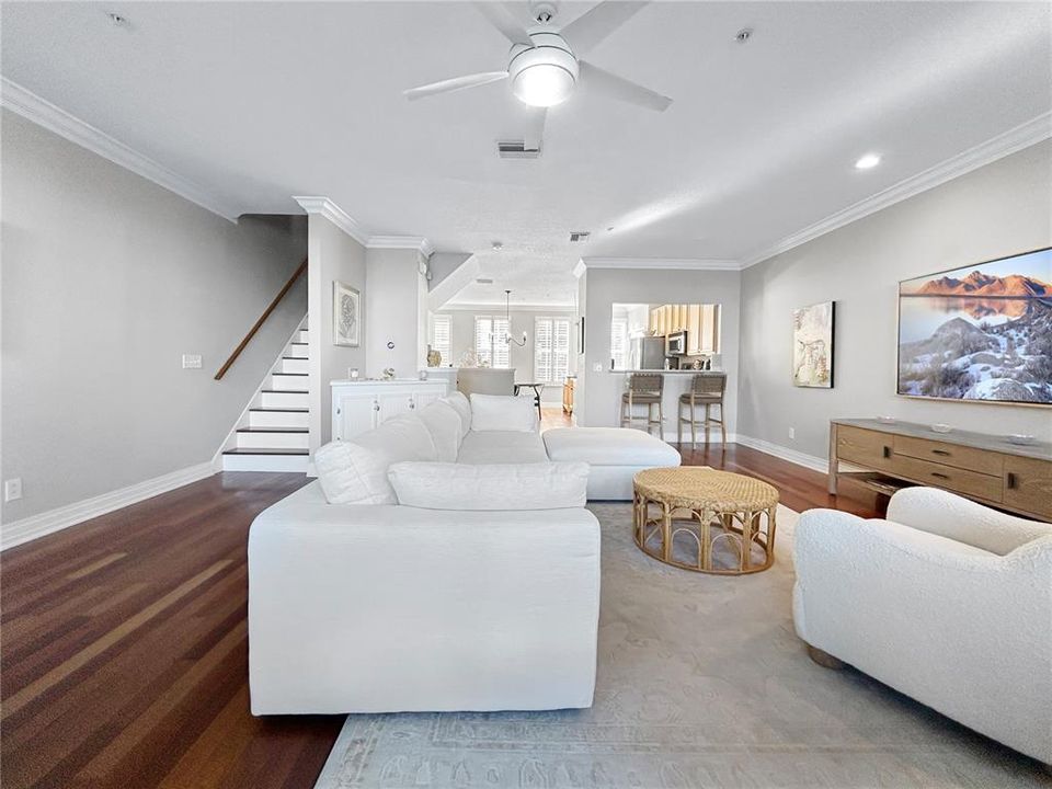 For Rent: $5,750 (3 beds, 2 baths, 2034 Square Feet)