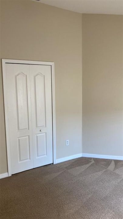 出租: $1,895 (4 贝兹, 2 浴室, 1490 平方英尺)