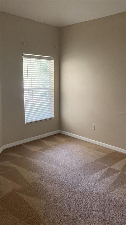 出租: $1,895 (4 贝兹, 2 浴室, 1490 平方英尺)