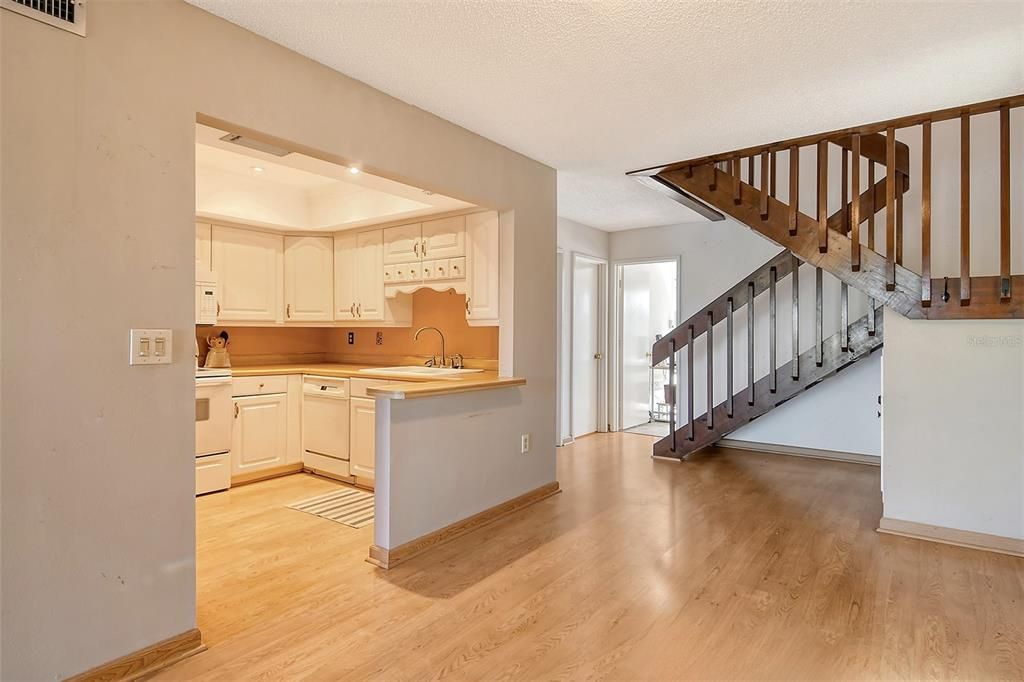 待售: $480,800 (3 贝兹, 2 浴室, 1770 平方英尺)