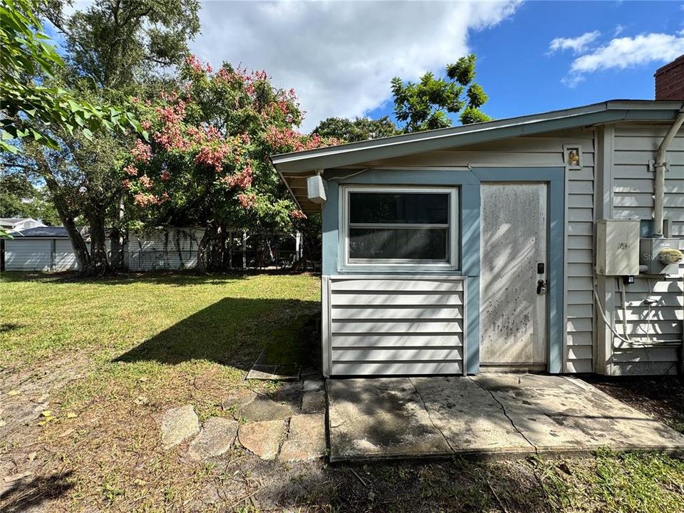 На продажу: $269,000 (2 спален, 1 ванн, 762 Квадратных фут)