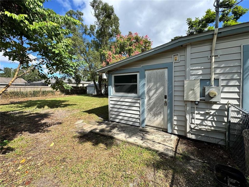 На продажу: $269,000 (2 спален, 1 ванн, 762 Квадратных фут)