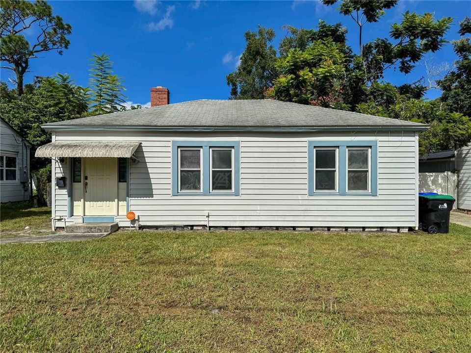 На продажу: $269,000 (2 спален, 1 ванн, 762 Квадратных фут)