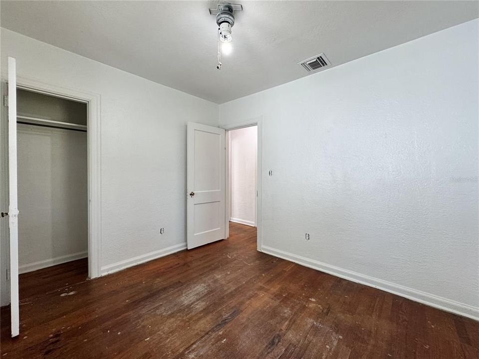 На продажу: $269,000 (2 спален, 1 ванн, 762 Квадратных фут)