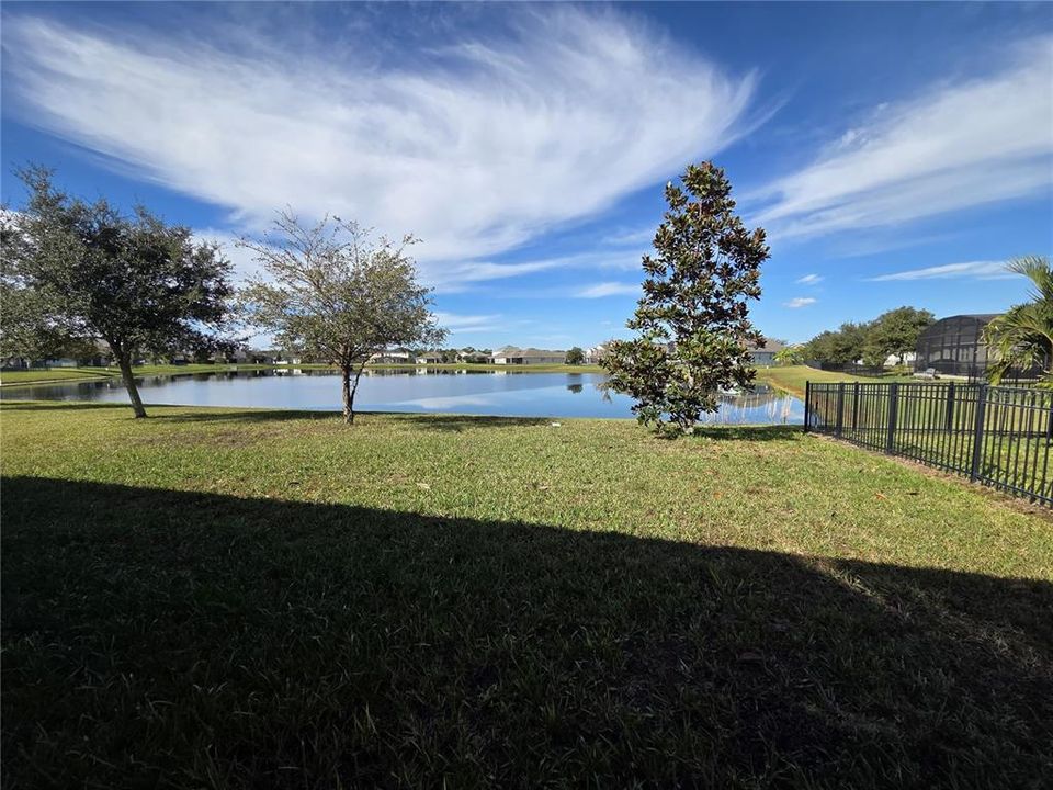 For Rent: $2,500 (3 beds, 2 baths, 1738 Square Feet)