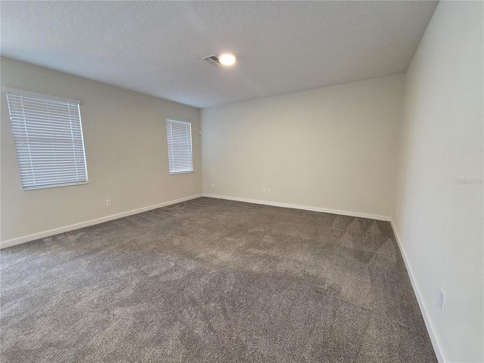 For Rent: $2,500 (3 beds, 2 baths, 1738 Square Feet)