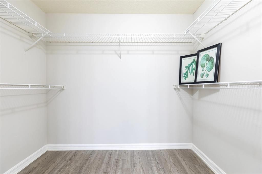 For Rent: $2,149 (3 beds, 2 baths, 1304 Square Feet)