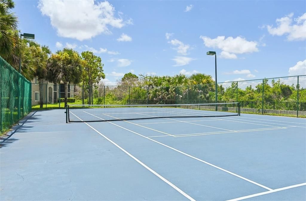 For Rent: $2,149 (3 beds, 2 baths, 1304 Square Feet)