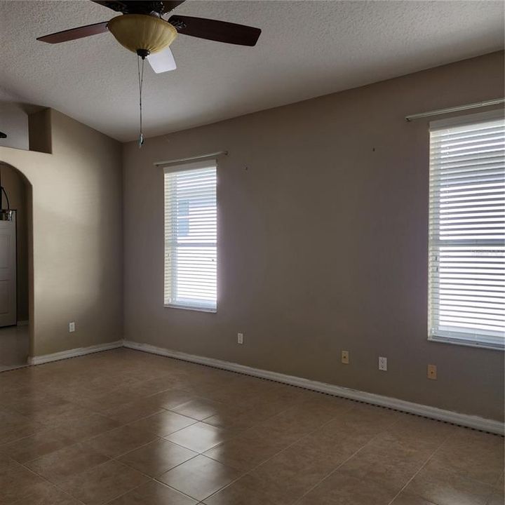 En Venta: $320,000 (2 camas, 2 baños, 1628 Pies cuadrados)