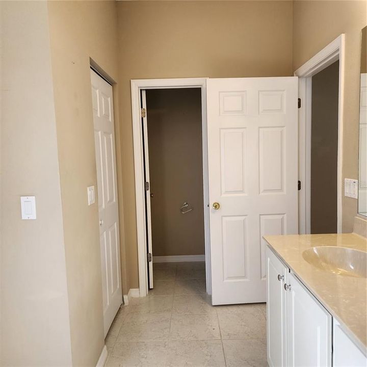 En Venta: $320,000 (2 camas, 2 baños, 1628 Pies cuadrados)